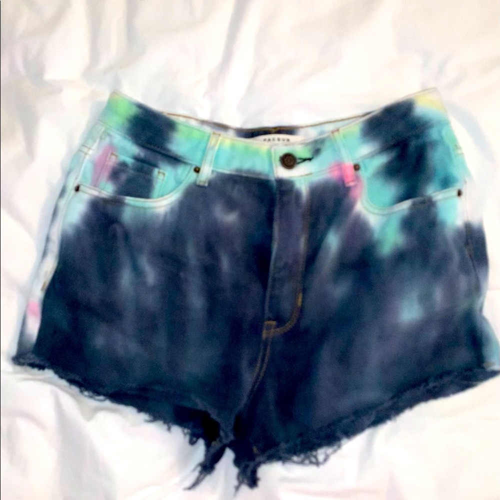 PACSUN TIE DYE High Rise Festival denim shorts Women’s size 26 small